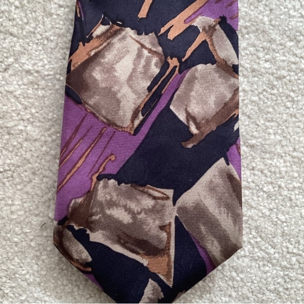 BACHRACH SILK TIE